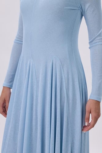 فستان سماوي طويل بتصميم انسيابي | Prando