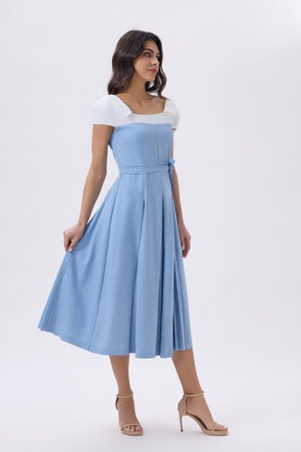 فستان ميدي أزرق فاتح بحزام