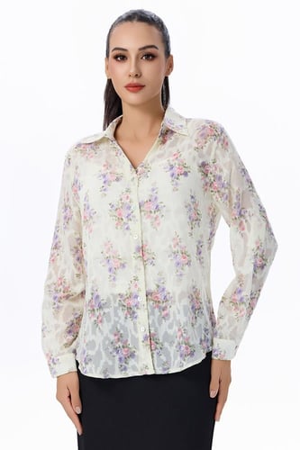 بلوزة ساتان بطبعات وردية