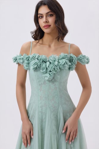 فستان اخضر فاتح