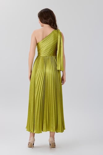 فستان ستان بليسية مع كريستال