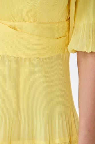 فستان شيفون أصفر بليسية ناعم