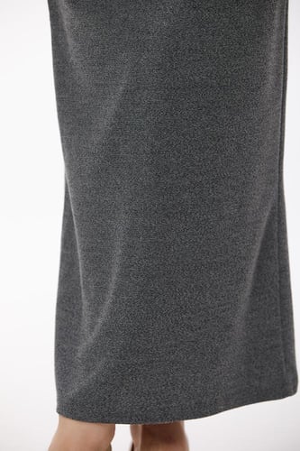 تنورة صوف ناعم