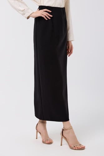 تنورة اسود سحب