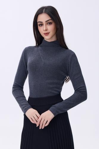 بلوزة رصاصي