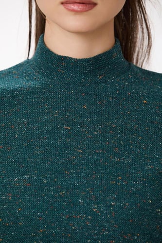 بلوزة صوف ناعم