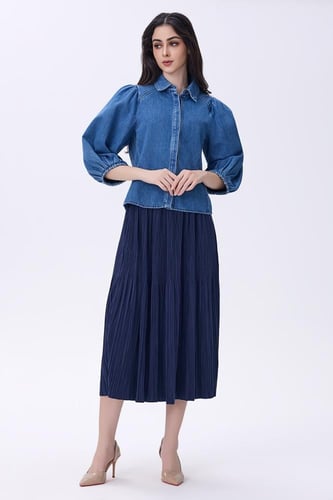 بلوزة ازرق جينز