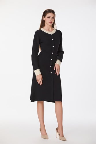 فستان صوف ناعم مع لؤلؤ