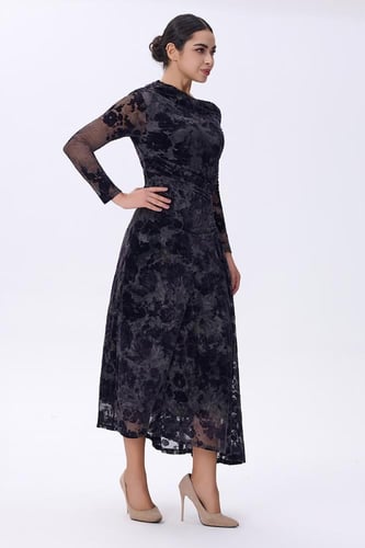 فستان سهرة بكتف مكشوف شيفون مع مخمل