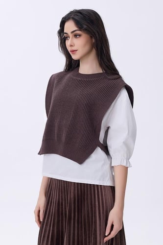 توب وقميص مدمج بتصميم قطعتين بلون بني وأبيض
