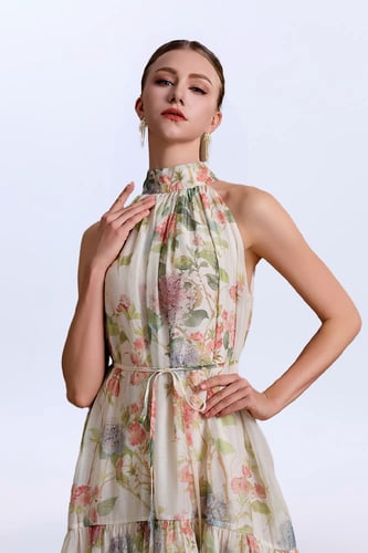 فستان شيفون بطبعة الورد