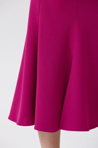 تنورة فوشي كريب