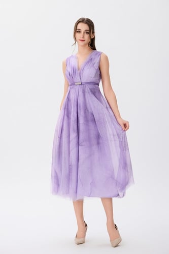 فستان تول بتمويجات البنفسجي