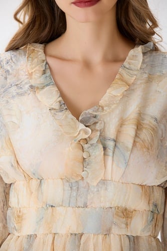 فستان شيفون بنقشة الألوان الترابية