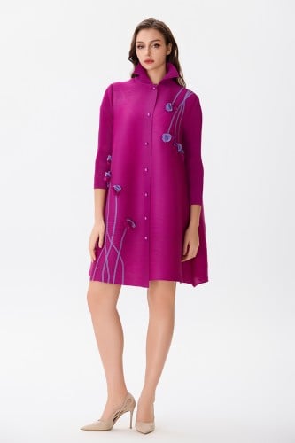 فستان بليسية فوشى بتطريز الورد الموف