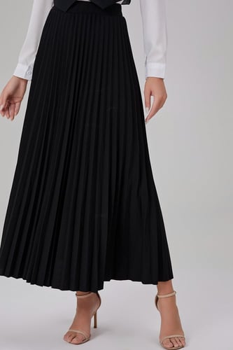 تنورة كلوش مكسر أسود