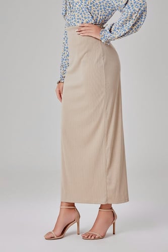 تنورة مقلم حياكه بارزه بيج مكسي