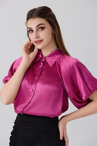 بلوزة ساتان باكسسوار بارز