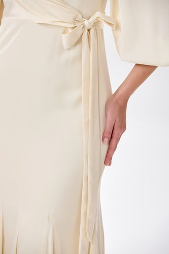 فستان ستان بيج