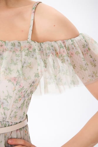 فستان تول بيج بنقشة الزهور