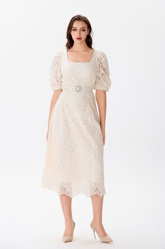 فستان دانتيل بيج فاتح