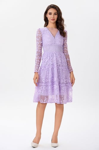 فستان دانتيل ليلكي مع كلف