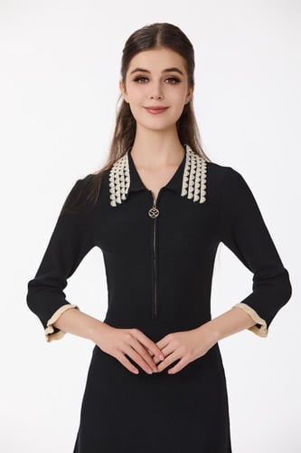 فستان استرتش اسود مع كلف