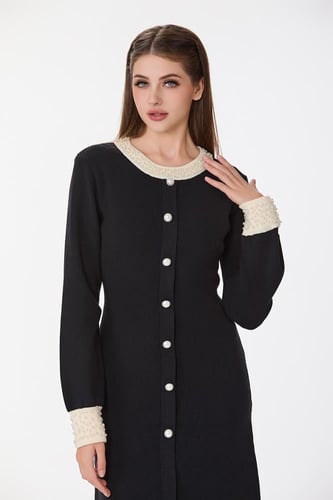 فستان صوف ناعم مع لؤلؤ