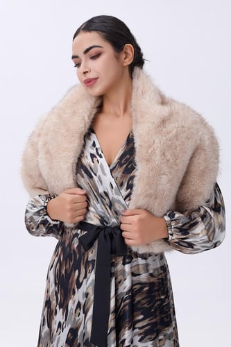 شال فرو بيج فاخر