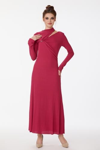 فستان ليكرا مع اكسسوار