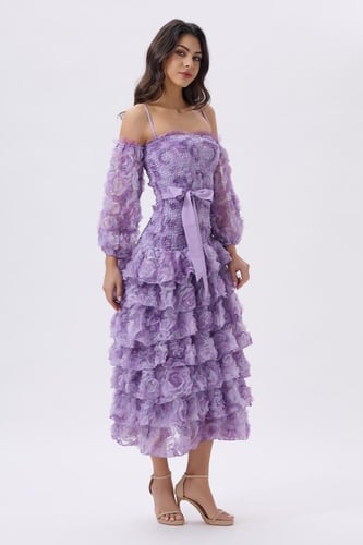 فستان بنفسجي ميدي بطبقات وورود باكمام