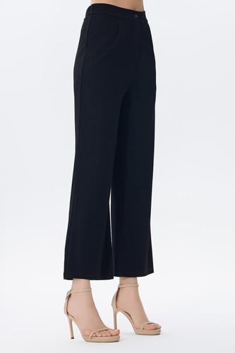 بنطلون أسود