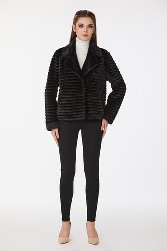 جاكيت فرو اسود