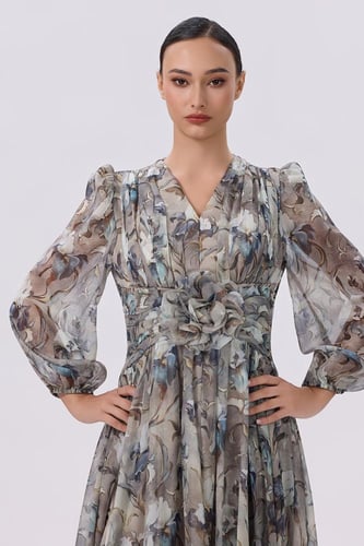 فستان بطبعة الزهور