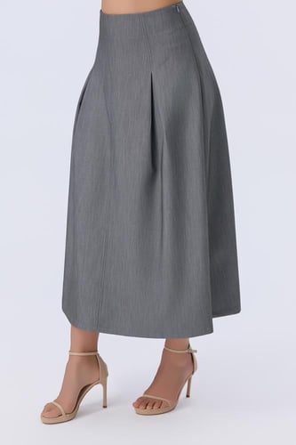 تنورة رصاصي فاتح بكسرات