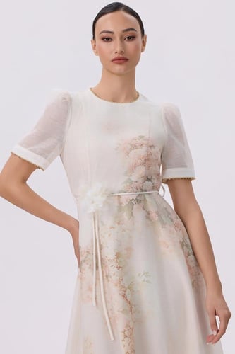 فستان بيج بطبعة الزهور