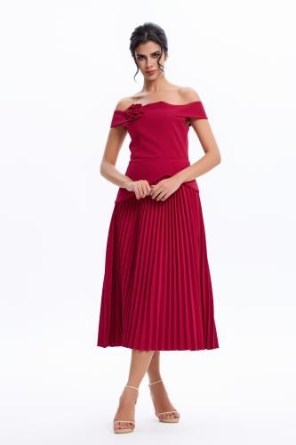 فستان أوف شولدر عنابي