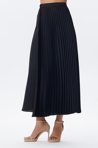 تنورة سوداء ميدي بلسية جانبي