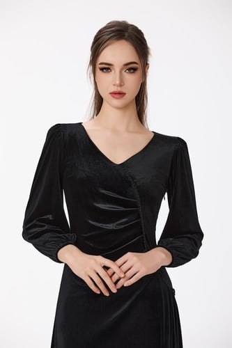 فستان مخمل مع اكسسوار