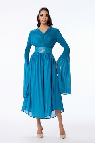 فستان شيفون مع حزام عريض