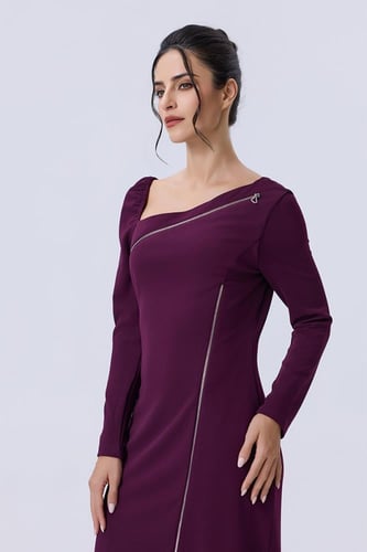 فستان بفتحة كتف وسحاب جانبي