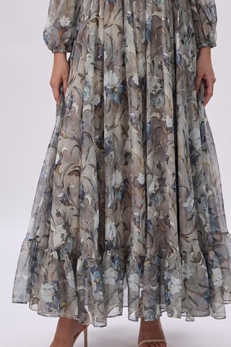 فستان بطبعة الزهور