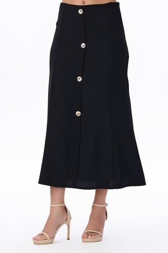 تنورة بأزار ذهبية