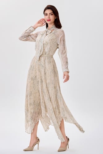 فستان شيفون برباط على الياقة