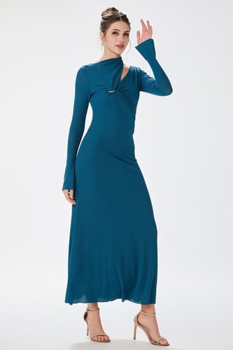 فستان ليكرا مع اكسسوار