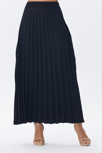 تنورة بكسرات طويلة بخصر مطاطي