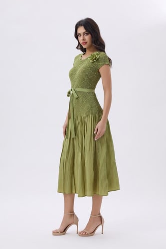 فستان ميدي أخضر كيوي