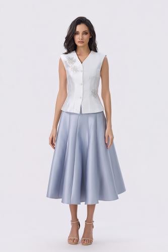 طقم أنيق بفيست مطرز وتنورة ميدي واسعة