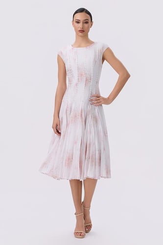 فستان مطبوع مطرز