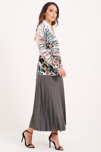 بلوزة نقشة النمري